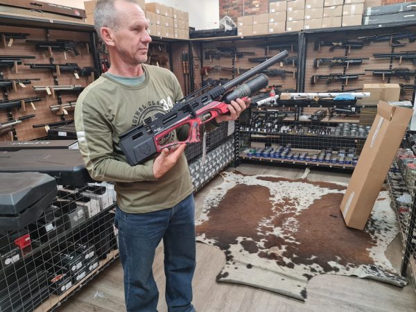 Kobus Barnard from SA Air Rifles & Accessories, holding the Daystate Alpha Wolf PCP 5.5mm.