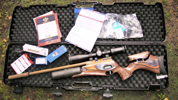 The complete Daystate Red Wolf Heritage HP Limited Edition 5.5mm package.