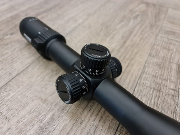 Look no further than the Marcool Wolverine 4-16x44 SFIRG HY1709 for a feature packed affordable rifle scope. With brilliantly clear optics and Side Focus, as well as a red and green illuminated centre dot reticle in the Second Focal Plane. Comes with a Sunshade, flip up lens covers and also a magnification throw lever.