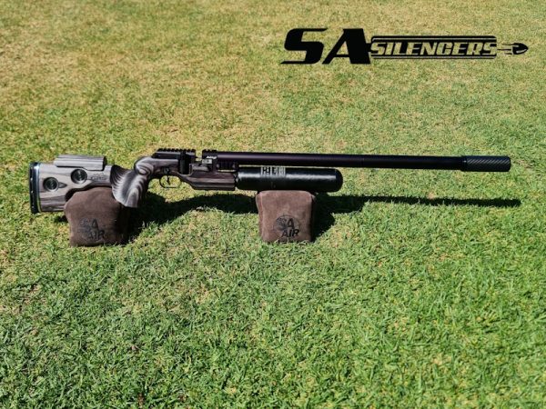 For premium quality and superior sound moderation, get the SA Silencers Compact Carbon Monocore. A pocket sized silencer to hush your high end airgun! Seen here on a FX King.